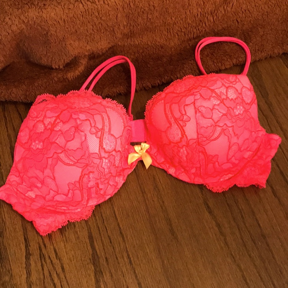Victoria’s Secret bra